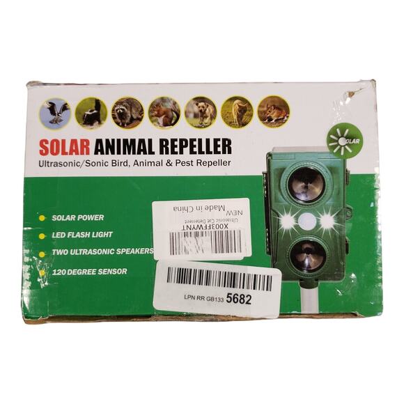 Solar Ultrasonic Animal Pest Repeller Cat Rodent Squirrel Raccoon Bird Deterrent - Picture 11 of 11
